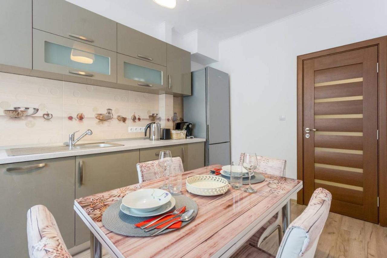 Spacious And Quiet 2 Bedroom Apartment Клуж-Напока Екстериор снимка